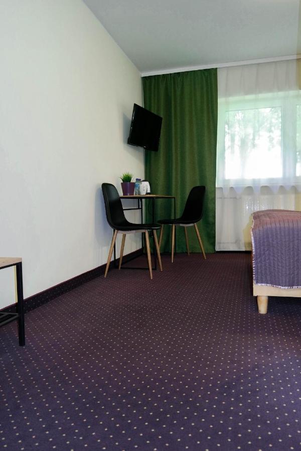 Hotel George Nadarzyn Exteriér fotografie